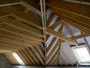 charpente-traditionnelle-renovation-st-segal-finistere-300x225